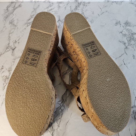 NEW Qupid Tan Woven Cork Low Wedge Espadrille Sandal. Size 8.5 - Picture 5 of 5